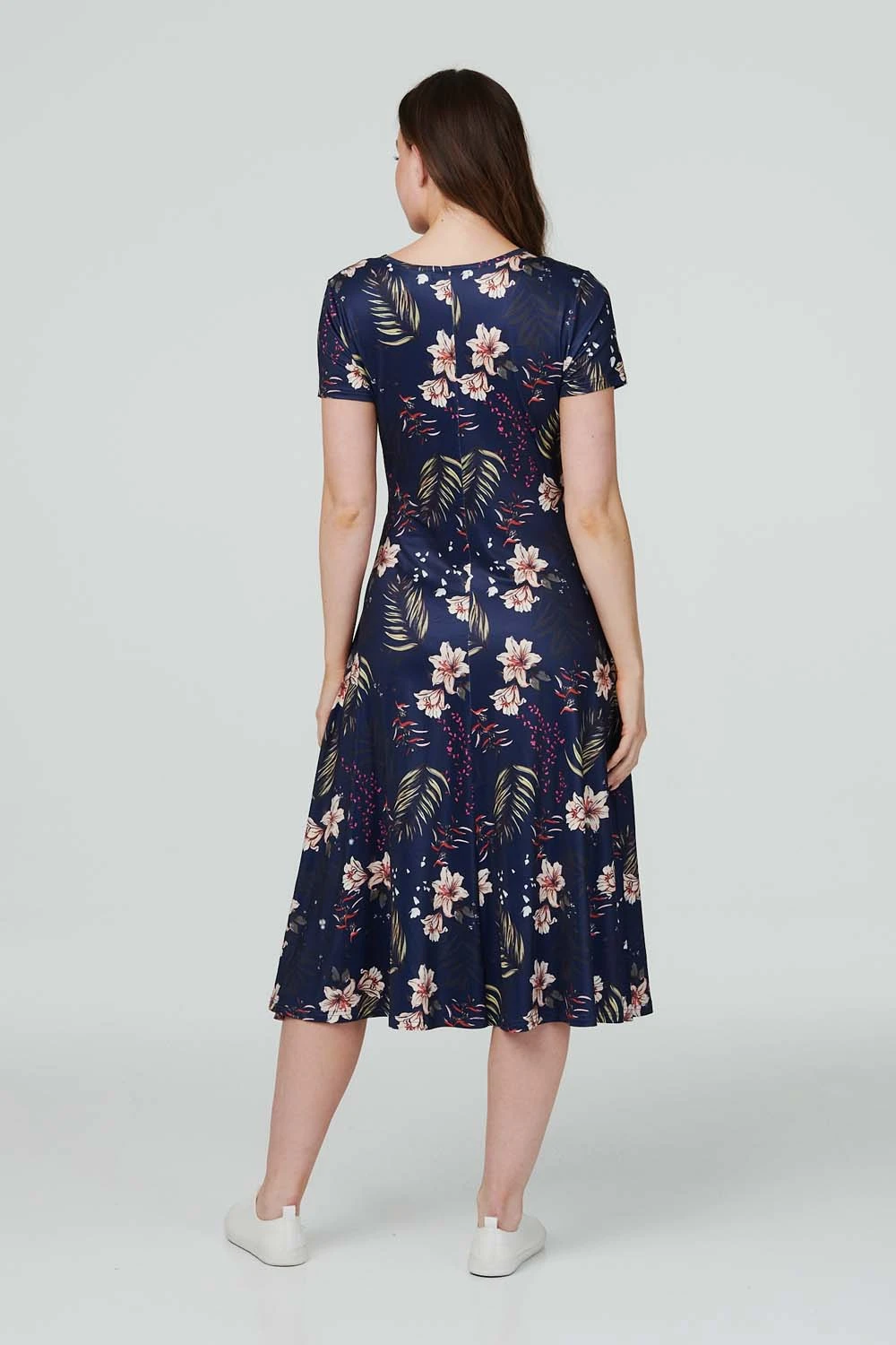 Floral Twist Front Midi Dress 5 Floral Twist Front Midi Dress - Image 3