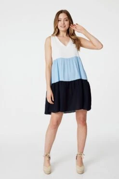 Hallmark Style 15 Colour Block V-Neck Smock Dress