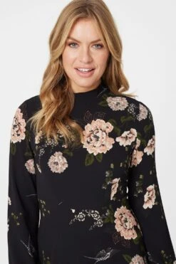 Rose Print Long Sleeve Midi Dress 10 Rose Print Long Sleeve Midi Dress -Hallmark Style D166109 BLACK 4