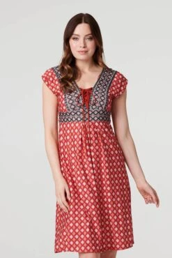 Printed Lace-Up Knee Length Dress