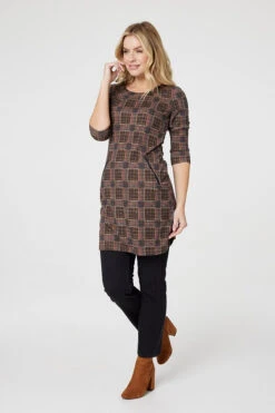 Printed Pocket Detail Tunic Dress -Hallmark Style D171318 MULTI BLACK 2