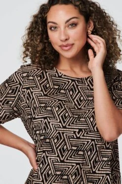 Geo Print Short Sleeve Tunic Dress -Hallmark Style D513408 BEIGE 3