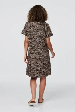 Geo Print Short Sleeve Tunic Dress -Hallmark Style D513408 BEIGE 4