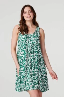 Printed Sleeveless Swing Dress